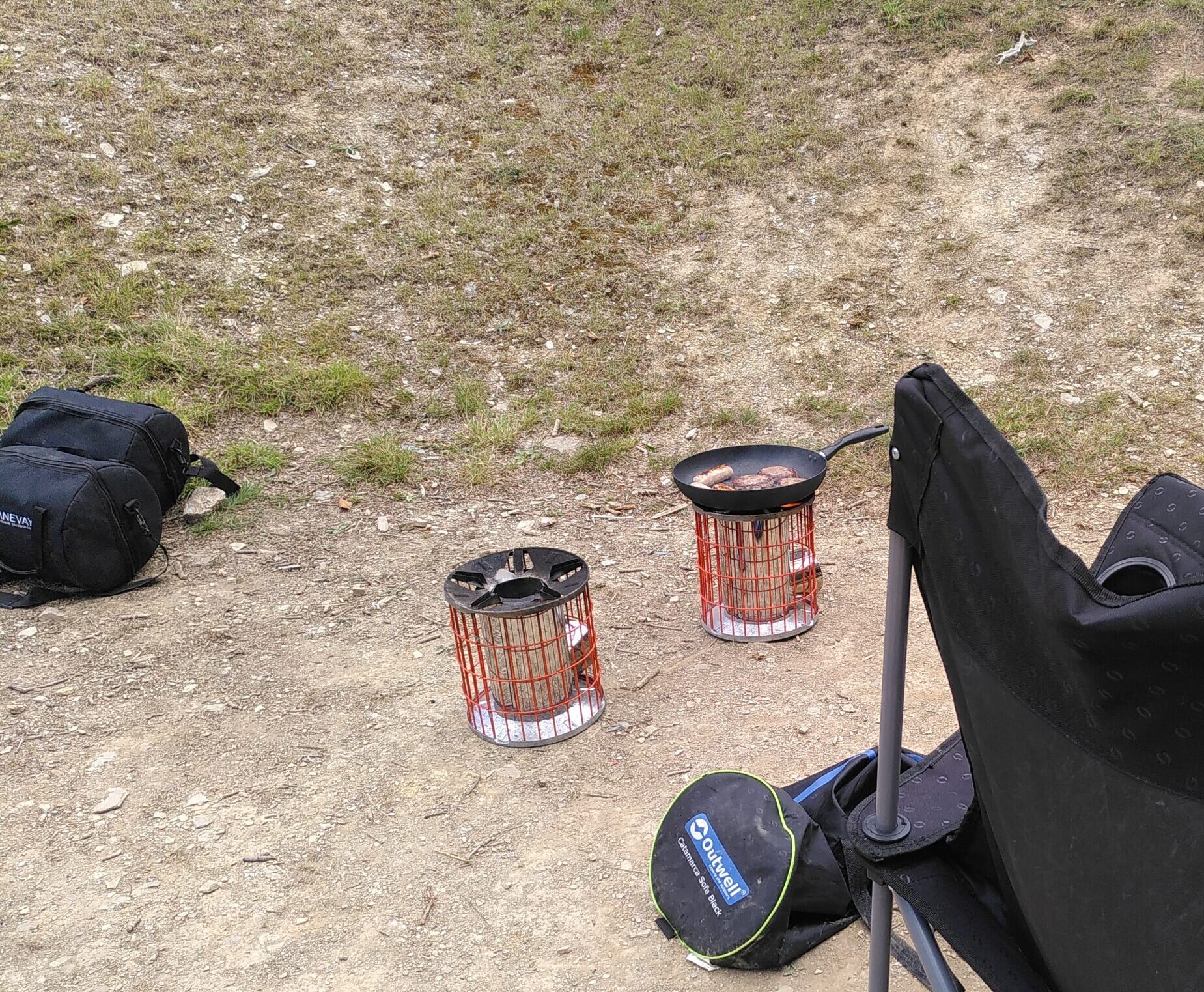 Anevay Horizon rocket stove in action