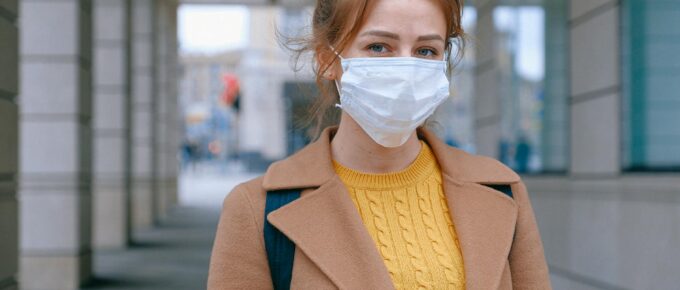 woman wearing face mask